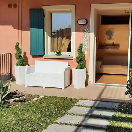 Sole Retreat: Shared Pool, Garden&park - Happy