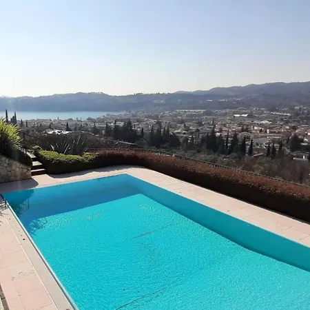 Sole Retreat: Shared Pool, Garden&park - Happy